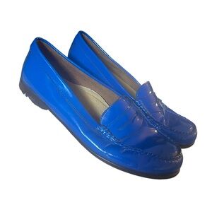 G.H. Bass Weejuns Blue Patent Leather Loafers 8.5 (fits like 9)